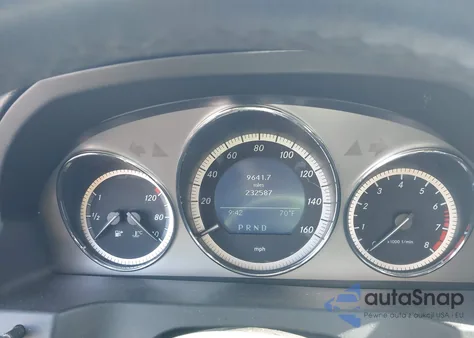 2009 Mercedes-Benz C 350 Sport z USA, uszkodzony, nr VIN WDDGF56X89R055244